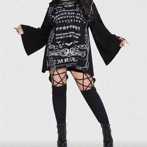 Goth Plus Letter Graphic Flare Sleeve Sweater